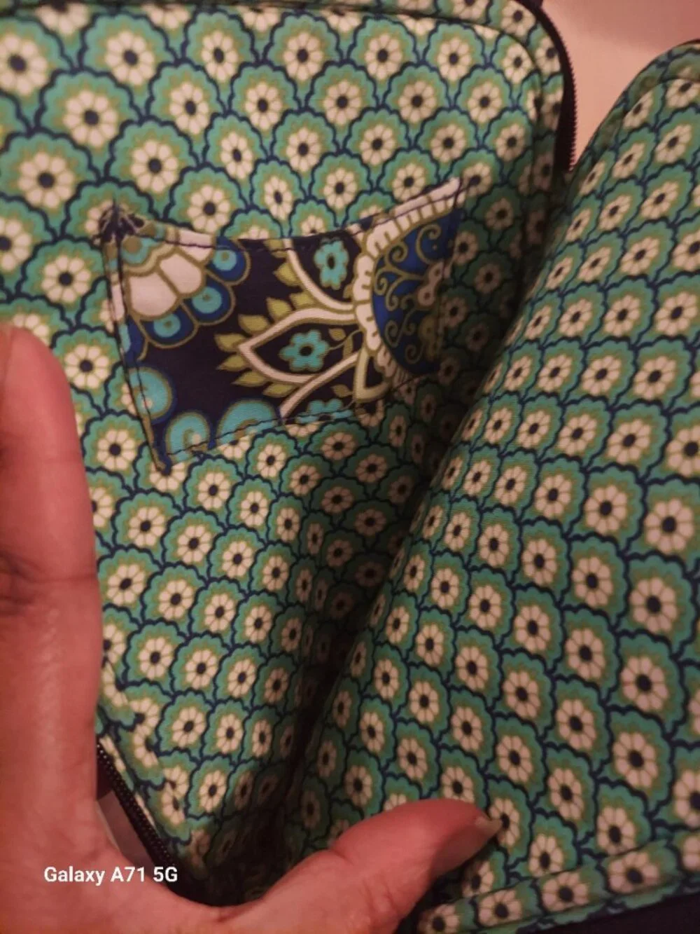 Vera Bradley Rhythm & Blues E-Reader Sleeve /Tablet Case